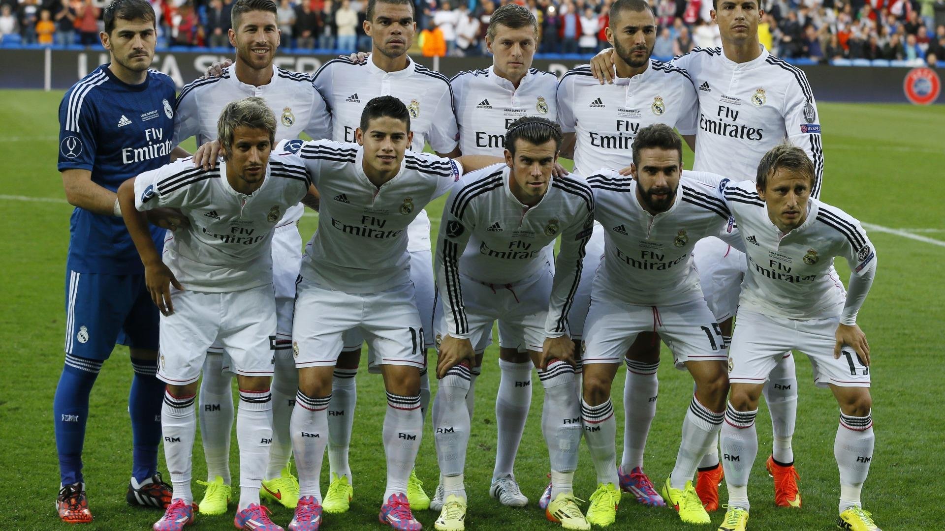 开云体育-“万众瞩目的季后赛首轮大战，冠军悬念再升级”，季后赛首轮几场